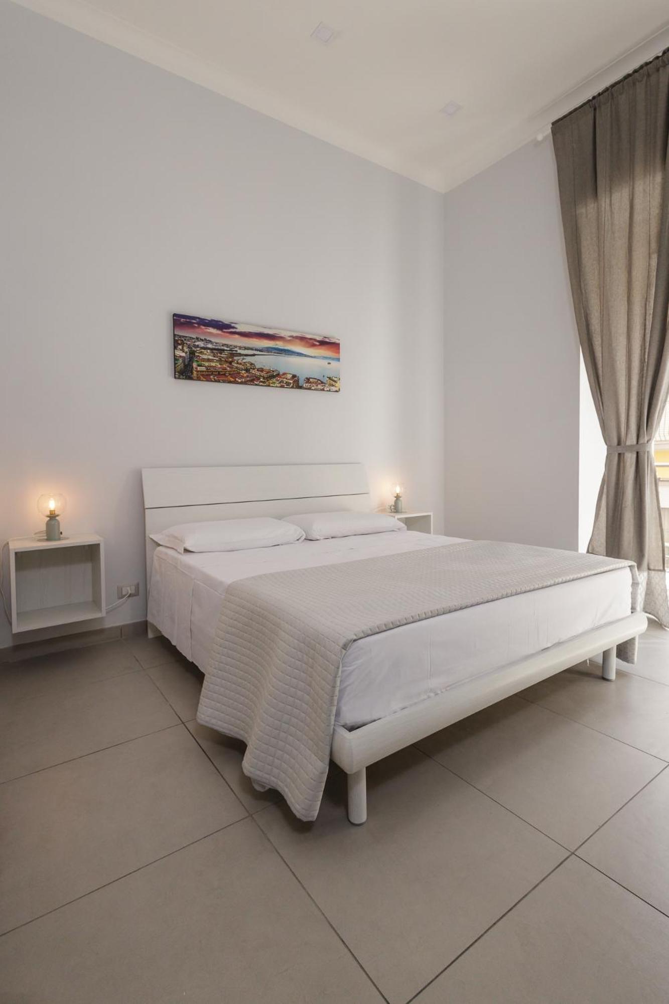 Caroline'S House Hotel Naples Exterior photo